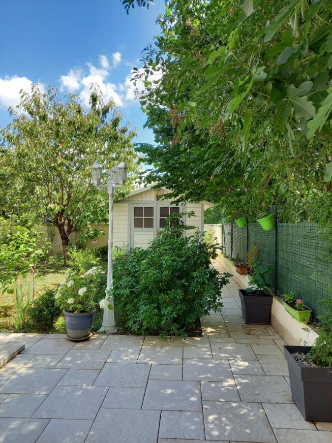 Le Jardin D'Anatole Apartment Bourges Exterior photo